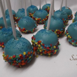 blue et Coloré cake pops / Confetti blue cake pops
