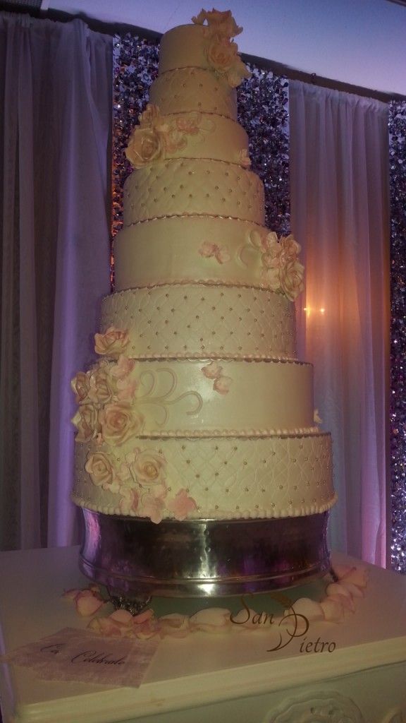 8 tier elegant wedding cake